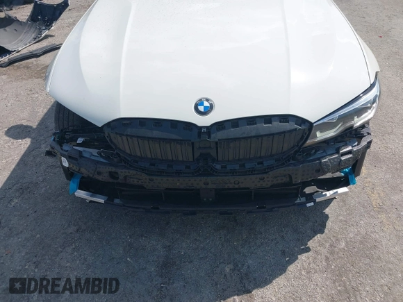2022 BMW 3 Series 330i with VIN 3MW5R1J04N8C75820, listed as a IAAI auction lot 41702506 with 17,421 mi miles. Bid and sale history available at carsss.com. Image 6.