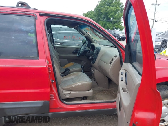 2001 Ford Escape with VIN 1FMUU01B21KF17923, listed as a IAAI auction lot 42674224 with 285,460 mi miles and . Bid and sale history available at DreamBid. Image 5.