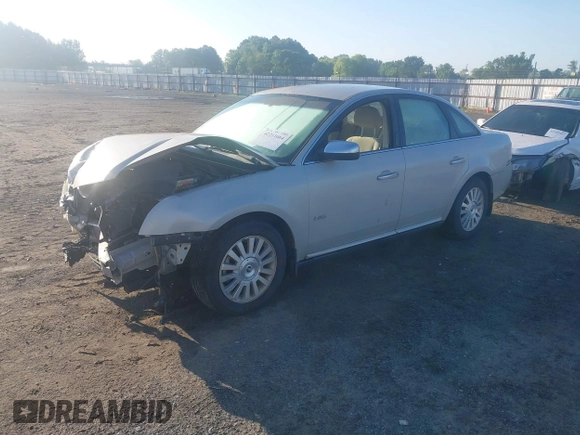 2008 Mercury Sable z VIN 1MEHM40W98G613626, wystawiony jako IAAI lot #42211664 z przebiegiem 199 497 mil mil oraz . Historia ofert i sprzedaży dostępna na DreamBid. Obrazek 2.