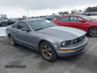 2006 Ford Mustang Standard with VIN 1ZVFT80N365183432, listed as a IAAI auction lot 42200159 with 192,140 mi miles and . Bid and sale history available at carsss.com. Image 1.