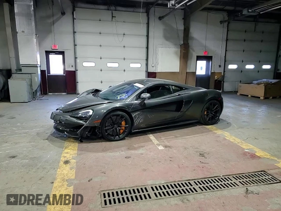 2017 McLaren 570S z VIN SBM13DAAXHW002218, wystawiony jako Copart lot #41875174 z przebiegiem 27 857 mil mil oraz . Historia ofert i sprzedaży dostępna na DreamBid. Obrazek 11.
