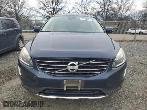 2015 Volvo XC60 z VIN YV4940RC7F2585243, wystawiony jako Copart lot #41456855 z przebiegiem 127 668 mil mil oraz Czysty tytuł • Clean title. Historia ofert i sprzedaży dostępna na DreamBid. Obrazek 5.