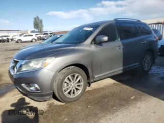 2015 Nissan Pathfinder SV with VIN 5N1AR2MN4FC692391, listed as a Copart auction lot 53100195 with 114,812 mi miles and Clean Title. Bid and sale history available at carsss.com. Image 1.