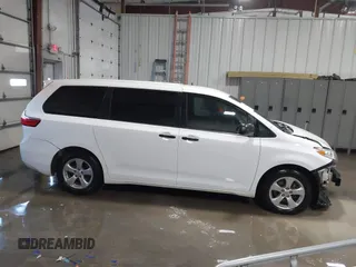 2015 Toyota Sienna L с VIN 5TDZK3DC3FS617518, выставлен на аукционе IAAI как лот 41566048 с пробегом 188 494 миль миль и . История ставок и продаж доступна на DreamBid. Изображение 14.