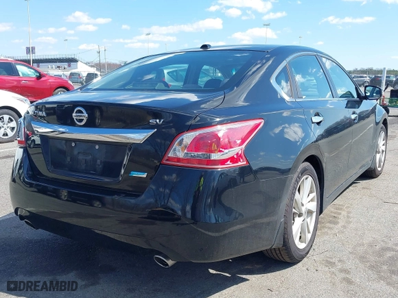 2013 Nissan Altima 2.5 SL with VIN 1N4AL3AP5DN503398, listed as a IAAI auction lot 41875760 with 47,684 mi miles. Bid and sale history available at carsss.com. Image 4.