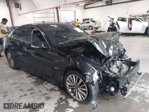 2019 Infiniti Q50 3.0t LUXE with VIN JN1EV7AP1KM512392, listed as a IAAI auction lot 40055915 with 103,485 mi miles. Bid and sale history available at carsss.com. Image 1.