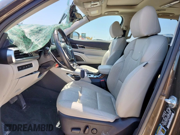 2021 Kia Telluride EX with VIN 5XYP34HCXMG188876, listed as a Copart auction lot 58031525 with 74,182 mi miles and Salvage title. Bid and sale history available at DreamBid. Image 7.
