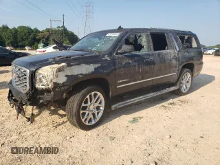 2018 GMC Yukon XL Denali with VIN 1GKS2HKJXJR397497, listed as a Copart auction lot 67872054 with 113,609 mi miles and Salvage Title. Bid and sale history available at carsss.com. Image 1.