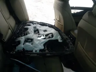 2022 Cadillac CT5 Premium Luxury z VIN 1G6DT5RK5N0135897, wystawiony jako Copart lot #82653464 z przebiegiem 71 654 mil mil oraz Szkoda całkowita • Salvage title. Historia ofert i sprzedaży dostępna na DreamBid. Obrazek 10.