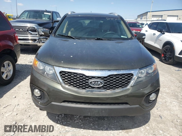 2013 Kia Sorento EX with VIN 5XYKU3A21DG317929, listed as a Copart auction lot 52303015 with Not Provided miles and Clean Title. Bid and sale history available at carsss.com. Image 5.