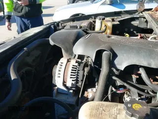 2005 Chevrolet Silverado 1500 Work Truck с VIN 1GCEK19V45Z158588, выставлен на аукционе IAAI как лот 43531842 с пробегом 265 675 миль миль и . История ставок и продаж доступна на DreamBid. Изображение 20.