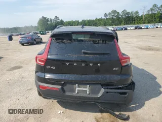 2023 Volvo XC40 Plus Dark Theme с VIN YV4L12UW0P2069853, выставлен на аукционе Copart как лот 57647985 с пробегом 16 252 миль миль и Списание • Salvage title. История ставок и продаж доступна на DreamBid. Изображение 6.