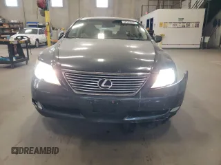 2007 Lexus LS 460 с VIN JTHBL46F075009165, выставлен на аукционе Copart как лот 56153045 с пробегом 222 580 миль миль и Списание • Salvage title. История ставок и продаж доступна на DreamBid. Изображение 5.