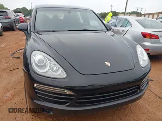 2014 Porsche Cayenne с VIN WP1AA2A28ELA93500, выставлен на аукционе IAAI как лот 42269929 с пробегом 143 528 миль миль и . История ставок и продаж доступна на DreamBid. Изображение 13.