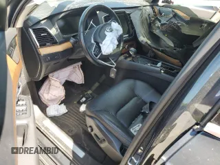 2022 Volvo XC90 Momentum z VIN YV4A221K8N1830007, wystawiony jako Copart lot #53512435 z przebiegiem 39 021 mil mil oraz Szkoda całkowita • Salvage title. Historia ofert i sprzedaży dostępna na DreamBid. Obrazek 8.