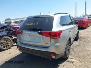 2020 Mitsubishi Outlander SE with VIN JA4AD3A36LZ046820, listed as a IAAI auction lot 42221057 with 79,758 mi miles and . Bid and sale history available at DreamBid. Image 4.