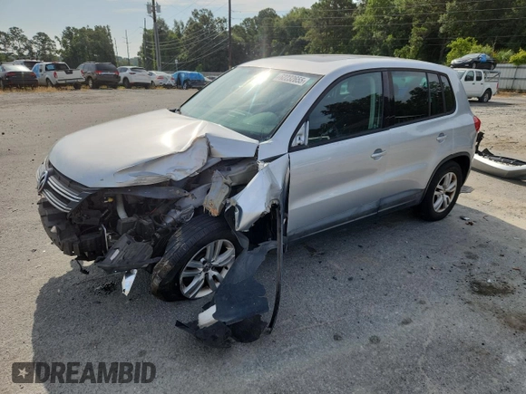 2012 Volkswagen Tiguan S с VIN WVGAV7AXXCW606008, выставлен на аукционе Copart как лот 62232655 с пробегом 184 316 миль миль и Списание • Salvage title. История ставок и продаж доступна на DreamBid. Изображение 1.