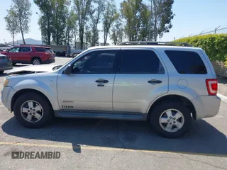2008 Ford Escape XLT with VIN 1FMCU03168KA77375, listed as a IAAI auction lot 41990755 with 173,455 mi miles and . Bid and sale history available at DreamBid. Image 14.
