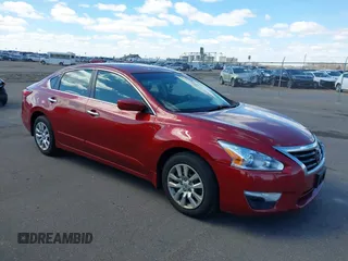 2015 Nissan Altima 2.5 S with VIN 1N4AL3AP1FN342728, listed as a IAAI auction lot 42033113 with 106,397 mi miles. Bid and sale history available at carsss.com. Image 1.