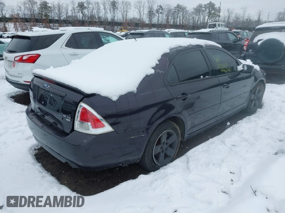 2007 Ford Fusion SE with VIN 3FAHP01137R137746, listed as a IAAI auction lot 41551002 with 999,999 mi miles. Bid and sale history available at carsss.com. Image 4.