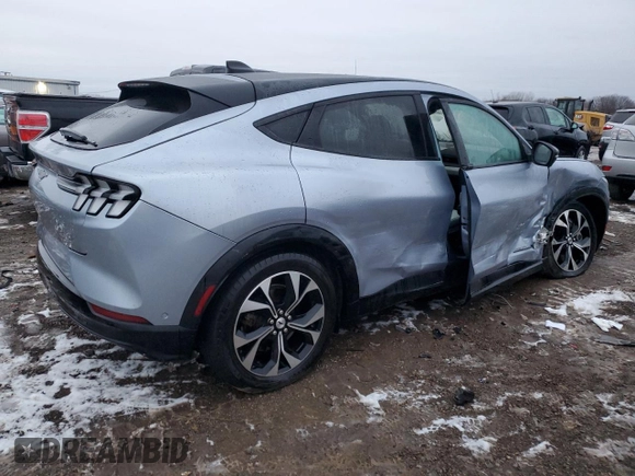 2022 Ford Mustang Mach-E Premium z VIN 3FMTK3SU4NMA55947, wystawiony jako Copart lot #86109474 z przebiegiem Nie podano mil oraz Szkoda całkowita • Salvage title. Historia ofert i sprzedaży dostępna na DreamBid. Obrazek 3.