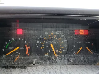 1991 Saab 900 z VIN YS3AK76E4M7018615, wystawiony jako Copart lot #65096243 z przebiegiem 35 109 mil mil oraz Szkoda całkowita • Salvage title. Historia ofert i sprzedaży dostępna na DreamBid. Obrazek 9.