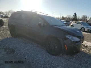 2020 Chrysler Pacifica Launch Edition z VIN 2C4RC3BG8LR263700, wystawiony jako Copart lot #41963825 z przebiegiem 99 415 mil mil oraz Szkoda całkowita • Salvage title. Historia ofert i sprzedaży dostępna na DreamBid. Obrazek 4.