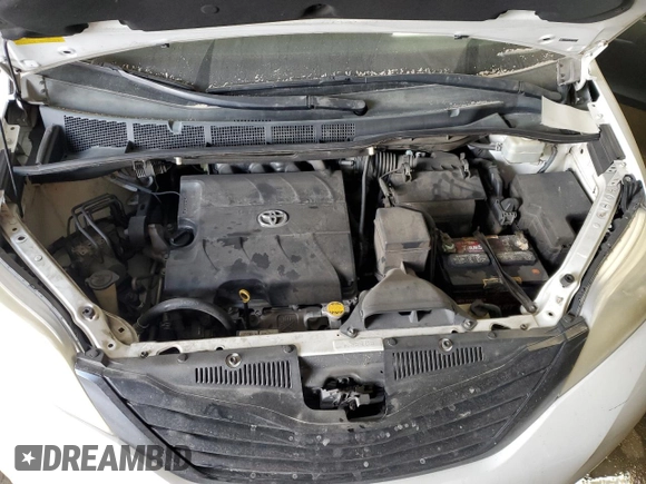 2011 Toyota Sienna with VIN 5TDZK3DC2BS006079, listed as a Copart auction lot 47065045 with 195,663 mi miles and Salvage Title. Bid and sale history available at carsss.com. Image 12.