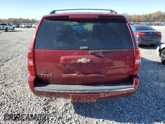 2009 Chevrolet Tahoe LTZ z VIN 1GNFC33J19R178166, wystawiony jako Copart lot #83400004 z przebiegiem 189 600 mil mil oraz Szkoda całkowita • Salvage title. Historia ofert i sprzedaży dostępna na DreamBid. Obrazek 6.