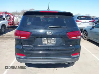 2019 Kia Sorento L with VIN 5XYPG4A32KG533121, listed as a IAAI auction lot 41762827 with 96,026 mi miles. Bid and sale history available at carsss.com. Image 16.