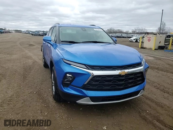2025 Chevrolet Blazer LT with VIN 3GNKBHR45SS107121, listed as a Copart auction lot 53130305 with 1,401 mi miles and Salvage title. Bid and sale history available at DreamBid. Image 15.