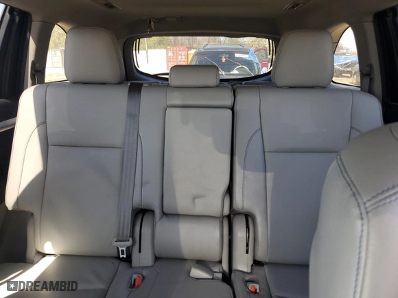 2019 Toyota Highlander SE with VIN 5TDJZRFH9KS574902, listed as a Copart auction lot 51148115 with 46,453 mi miles and Salvage Title. Bid and sale history available at carsss.com. Image 10.