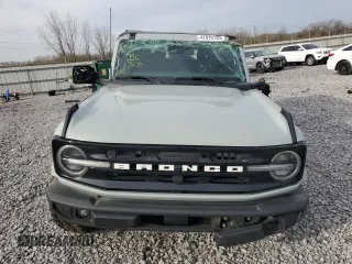 2021 Ford Bronco z VIN 1FMEE5BP2MLA72638, wystawiony jako Copart lot #47970155 z przebiegiem 58 250 mil mil oraz Szkoda całkowita • Salvage title. Historia ofert i sprzedaży dostępna na DreamBid. Obrazek 5.