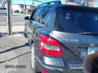 2010 Mercedes-Benz GLK with VIN WDCGG8HB6AF430185, listed as a IAAI auction lot 41913739 with 111,502 mi miles. Bid and sale history available at carsss.com. Image 3.