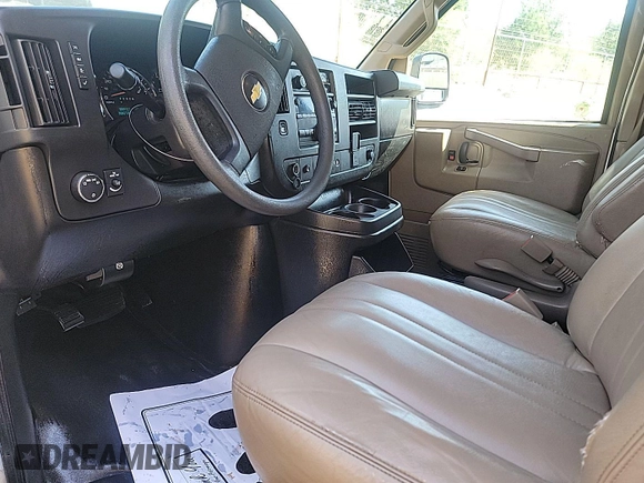 2019 Chevrolet Express Cargo с VIN 1GCWGAFP8K1160429, выставлен на аукционе IAAI как лот 42556044 с пробегом 108 476 миль миль и . История ставок и продаж доступна на DreamBid. Изображение 2.