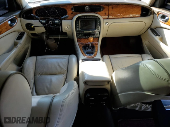 2006 Jaguar XJ Vanden Plas with VIN SAJWA82B46SH01369, listed as a Copart auction lot 77997054 with 0 mi miles and Clean Title. Bid and sale history available at carsss.com. Image 8.