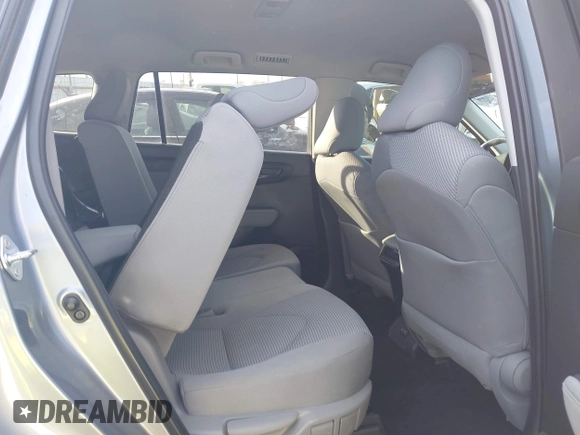 2023 Toyota Highlander L with VIN 5TDKDRAH9PS045905, listed as a IAAI auction lot 40906576 with 32,949 mi miles and . Bid and sale history available at DreamBid. Image 8.