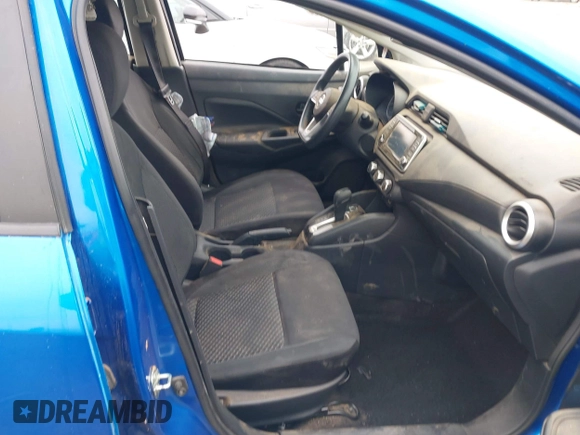 2020 Nissan Versa S z VIN 3N1CN8DV3LL870144, wystawiony jako IAAI lot #42117133 z przebiegiem 70 447 mil mil oraz . Historia ofert i sprzedaży dostępna na DreamBid. Obrazek 5.