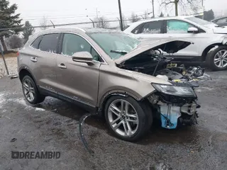 2019 Lincoln MKC Reserve with VIN 5LMCJ3D97KUL52422, listed as a IAAI auction lot 41679002 with 49,968 mi miles and . Bid and sale history available at carsss.com. Image 1.