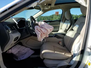 2017 Lincoln Continental Select with VIN 1LN6L9TPXH5623344, listed as a Copart auction lot 70381884 with 83,624 mi miles and Salvage title. Bid and sale history available at DreamBid. Image 7.