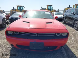 2018 Dodge Challenger SXT with VIN 2C3CDZAG3JH138778, listed as a IAAI auction lot 41855652 with 183,326 mi miles. Bid and sale history available at carsss.com. Image 12.