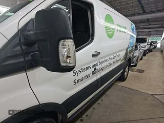 2019 Ford Transit z VIN 1FTYR1YG8KKB48131, wystawiony jako IAAI lot #42624631 z przebiegiem 115 298 mil mil oraz . Historia ofert i sprzedaży dostępna na DreamBid. Obrazek 29.