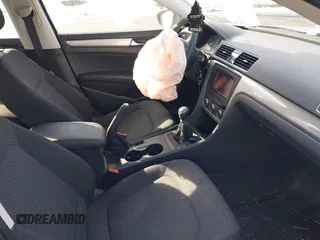 2012 Volkswagen Passat S с VIN 1VWAP7A36CC014745, выставлен на аукционе IAAI как лот 41606196 с пробегом 121 364 миль миль и . История ставок и продаж доступна на DreamBid. Изображение 5.