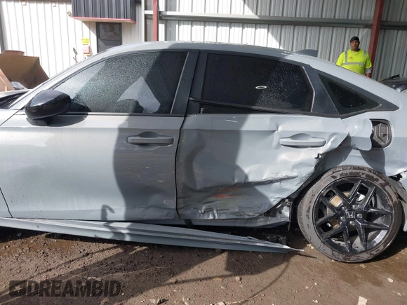 2025 Honda Civic Sport with VIN 2HGFE2F53SH569192, listed as a IAAI auction lot 41836855 with 1,117 mi miles and . Bid and sale history available at DreamBid. Image 14.