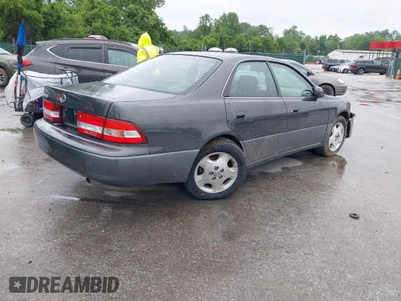2000 Lexus ES 300 with VIN JT8BF28G7Y5091527, listed as a IAAI auction lot 42293721 with Not provided miles and . Bid and sale history available at DreamBid. Image 4.