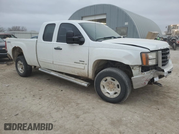 2009 GMC Sierra 2500HD SLE z VIN 1GTHK59689E147149, wystawiony jako Copart lot #85254584 z przebiegiem 343 228 mil mil oraz Szkoda całkowita • Salvage title. Historia ofert i sprzedaży dostępna na DreamBid. Obrazek 4.