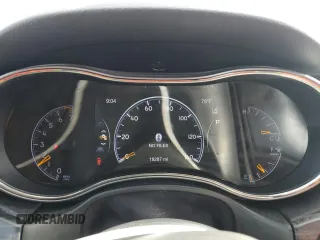 2021 Jeep Grand Cherokee 80th Anniversary z VIN 1C4RJEBG1MC844595, wystawiony jako Copart lot #54899195 z przebiegiem 19 287 mil mil oraz Szkoda całkowita • Salvage title. Historia ofert i sprzedaży dostępna na DreamBid. Obrazek 9.