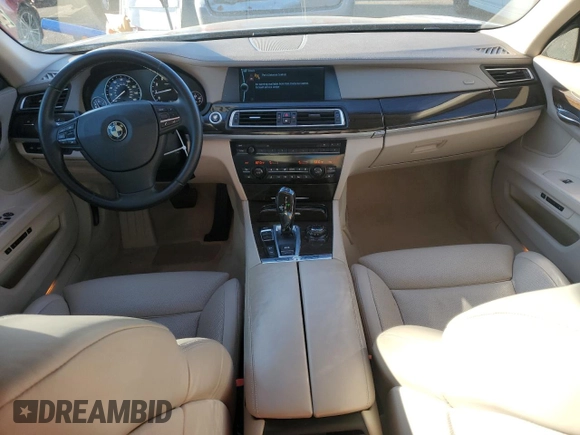 2011 BMW 7 Series 750Li xDrive with VIN WBAKC8C51BC432813, listed as a Copart auction lot 82783204 with 88,541 mi miles and Salvage Title. Bid and sale history available at carsss.com. Image 8.