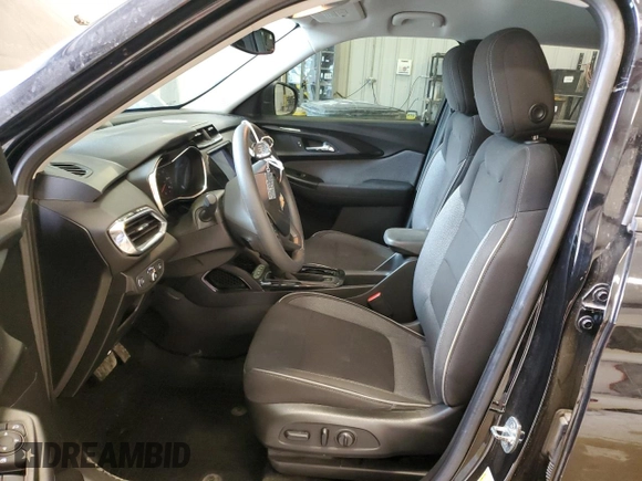 2021 Chevrolet TrailBlazer LT with VIN KL79MPSL1MB153599, listed as a Copart auction lot 48052695 with 95,870 mi miles and Clean Title. Bid and sale history available at carsss.com. Image 7.