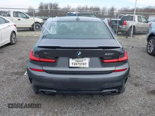 2019 BMW 3 Series 330i xDrive with VIN WBA5R7C54KFH24284, listed as a IAAI auction lot 41246406 with 57,200 mi miles. Bid and sale history available at carsss.com. Image 16.